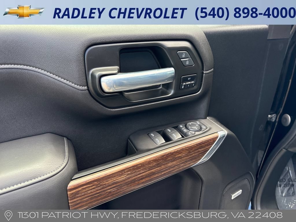 Certified 2022 Chevrolet Silverado 3500 High Country AWD/4WD image 5