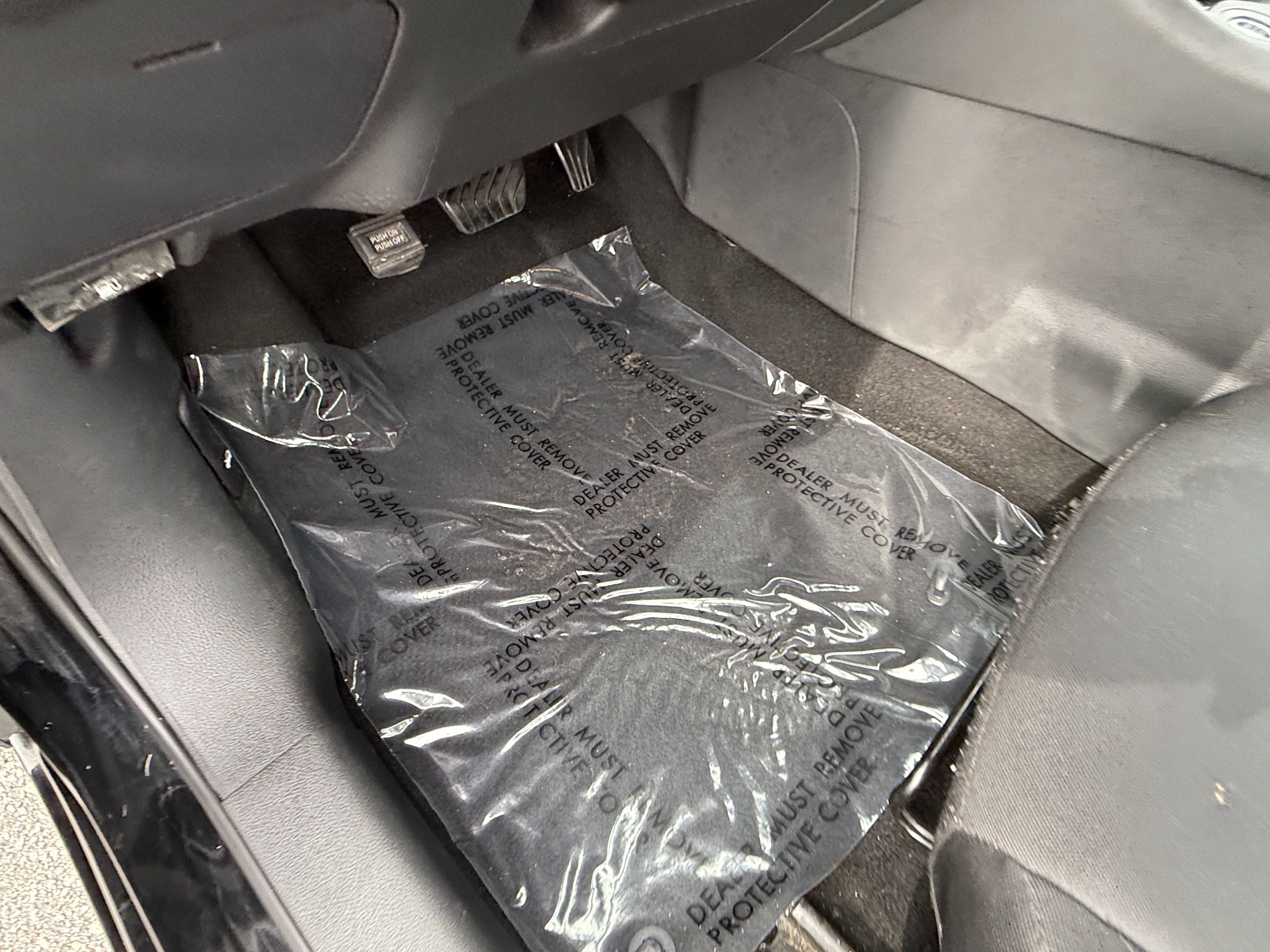 Used 2025 Nissan Sentra S FWD image 17