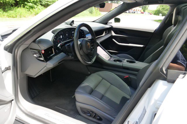 Used 2020 Porsche Taycan Turbo / Performance Package / image 28