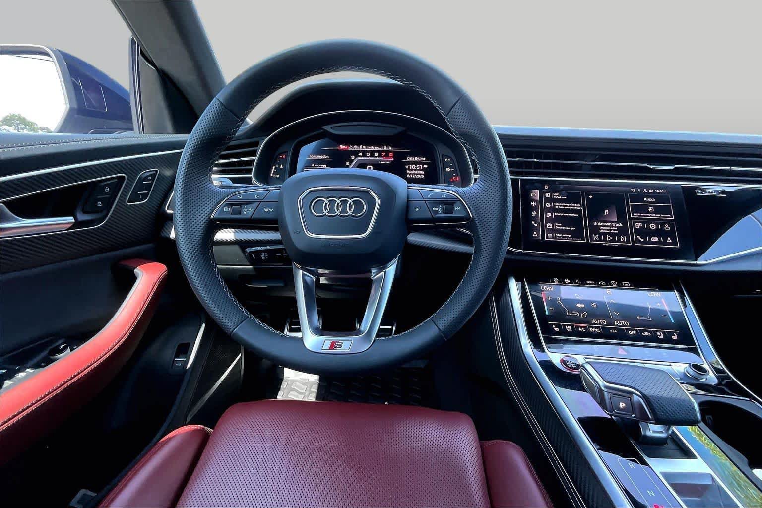 Used 2024 Audi SQ8 Prestige AWD/4WD image 6