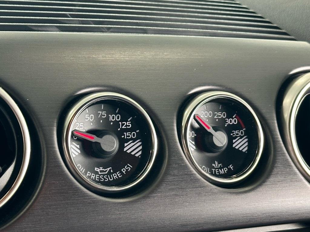 Used 2016 Ford Mustang Shelby GT350 w/ Technology Package image 28