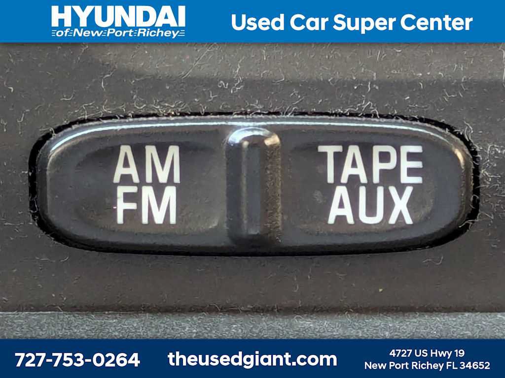 Used 2000 Chevrolet Monte Carlo LS w/ Preferred Equipment Group 1 FWD image 21