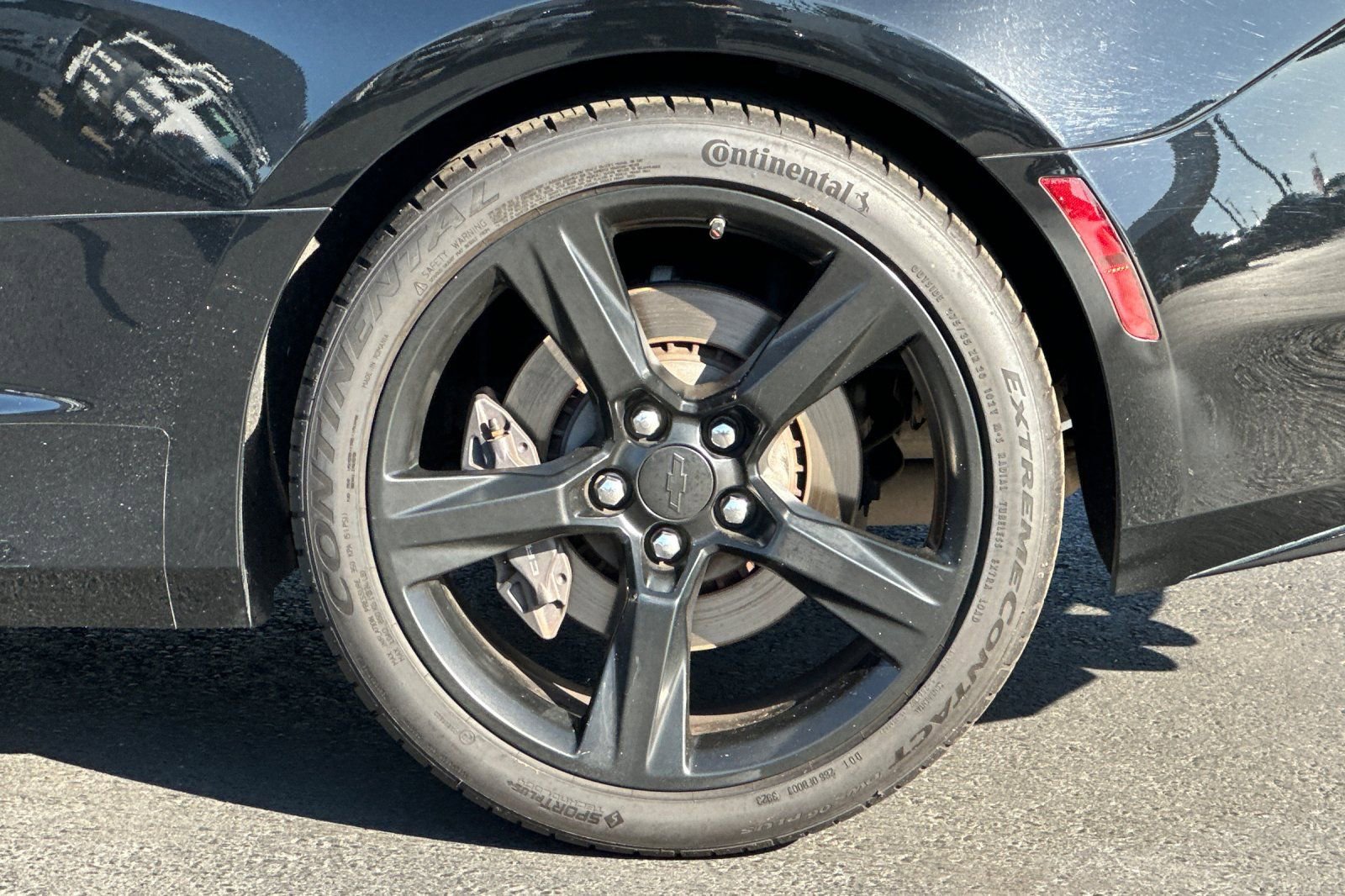 Used 2018 Chevrolet Camaro SS image 30