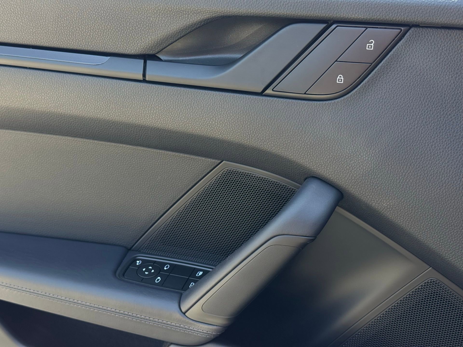 Certified 2024 Porsche 911 Carrera T image 31