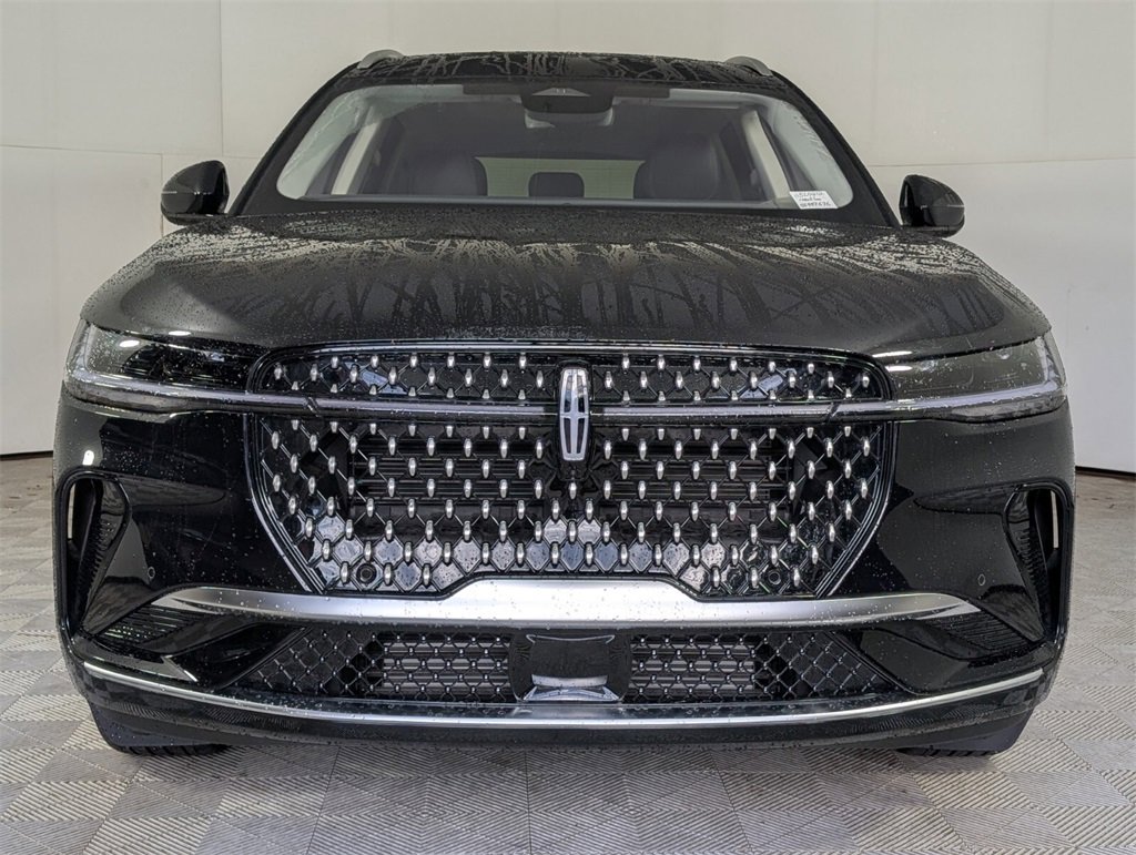 New 2025 Lincoln Nautilus Reserve image 3