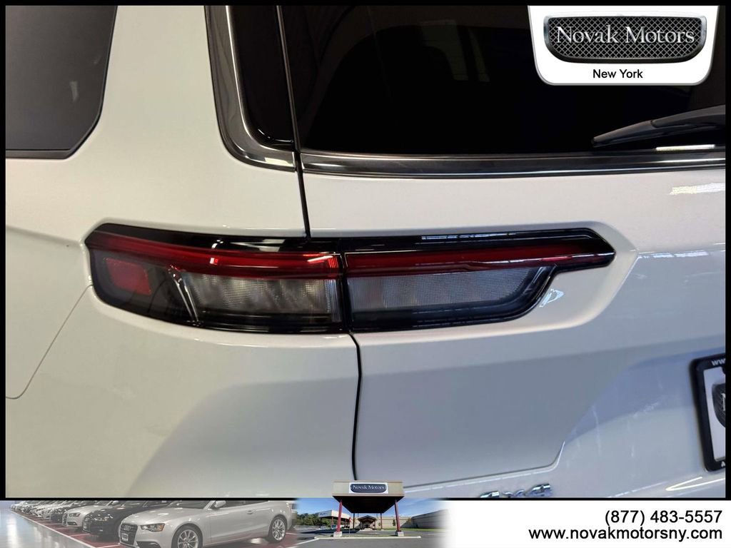 Used 2022 Jeep Grand Cherokee L Limited image 8