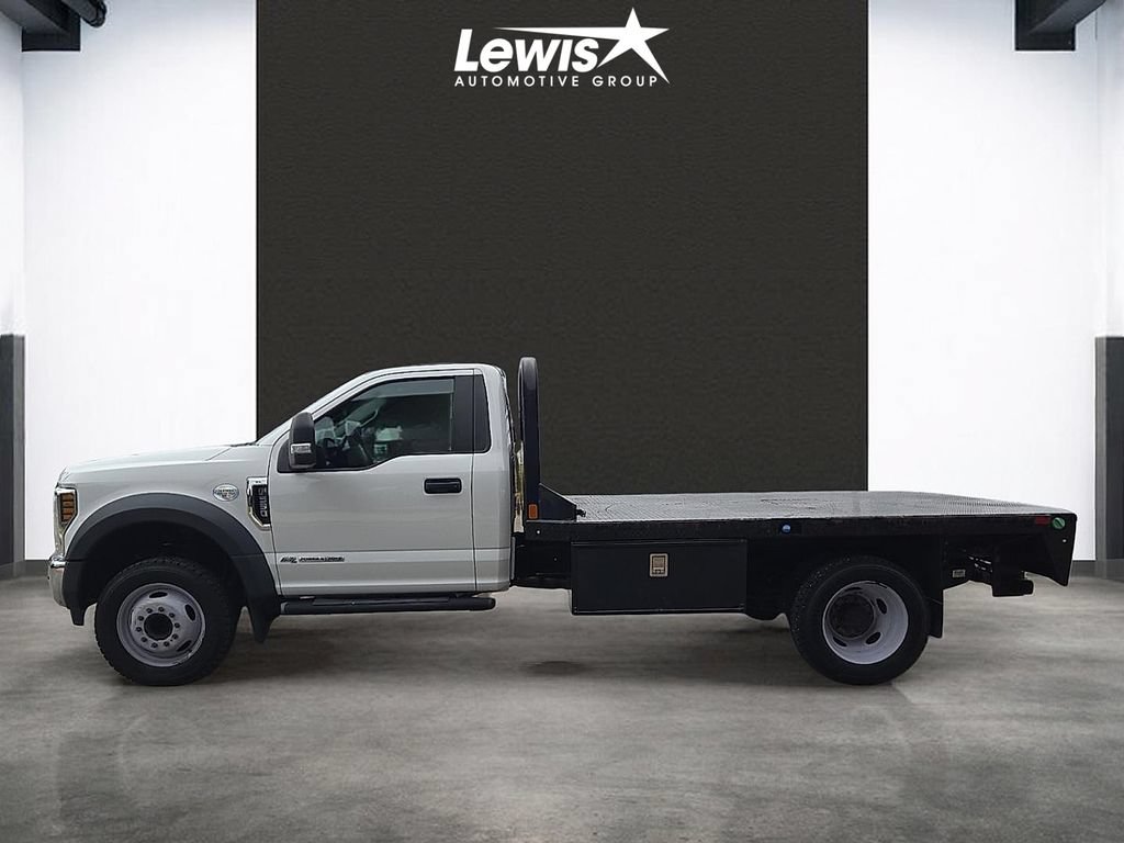 Used 2018 Ford F550 2WD Regular Cab Super Duty image 2