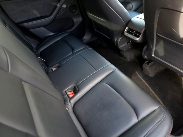 Used 2021 Tesla Model Y Long Range image 29