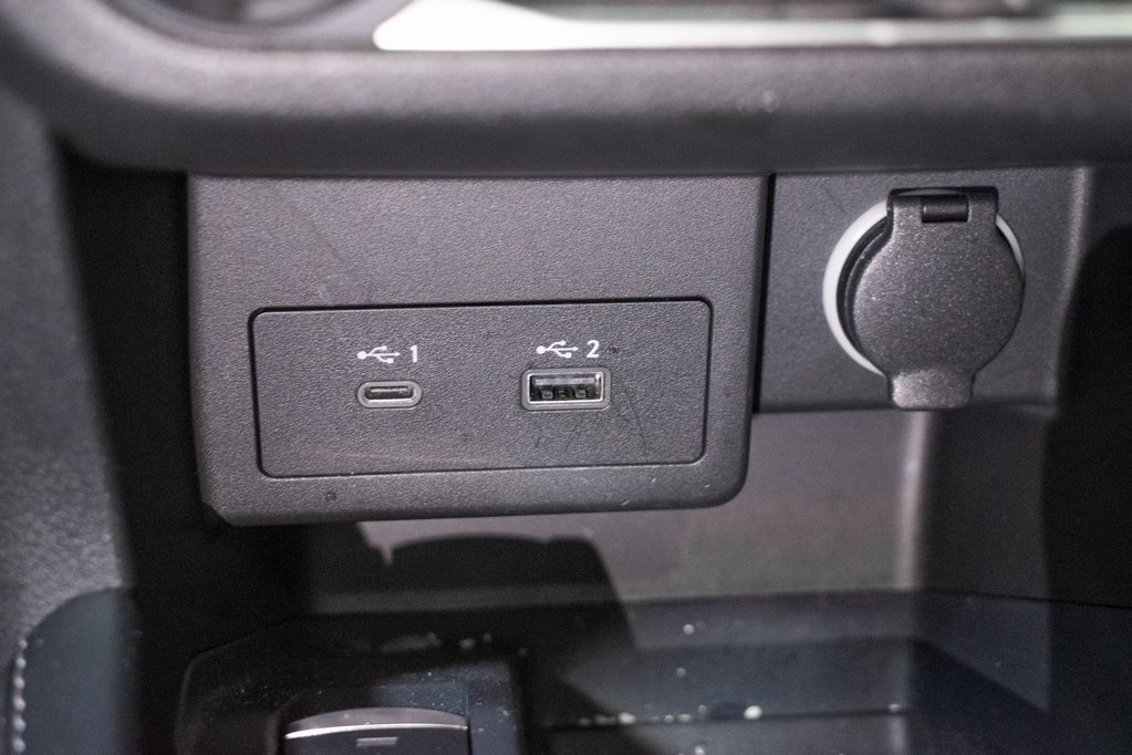 Used 2023 Nissan Kicks SV image 21