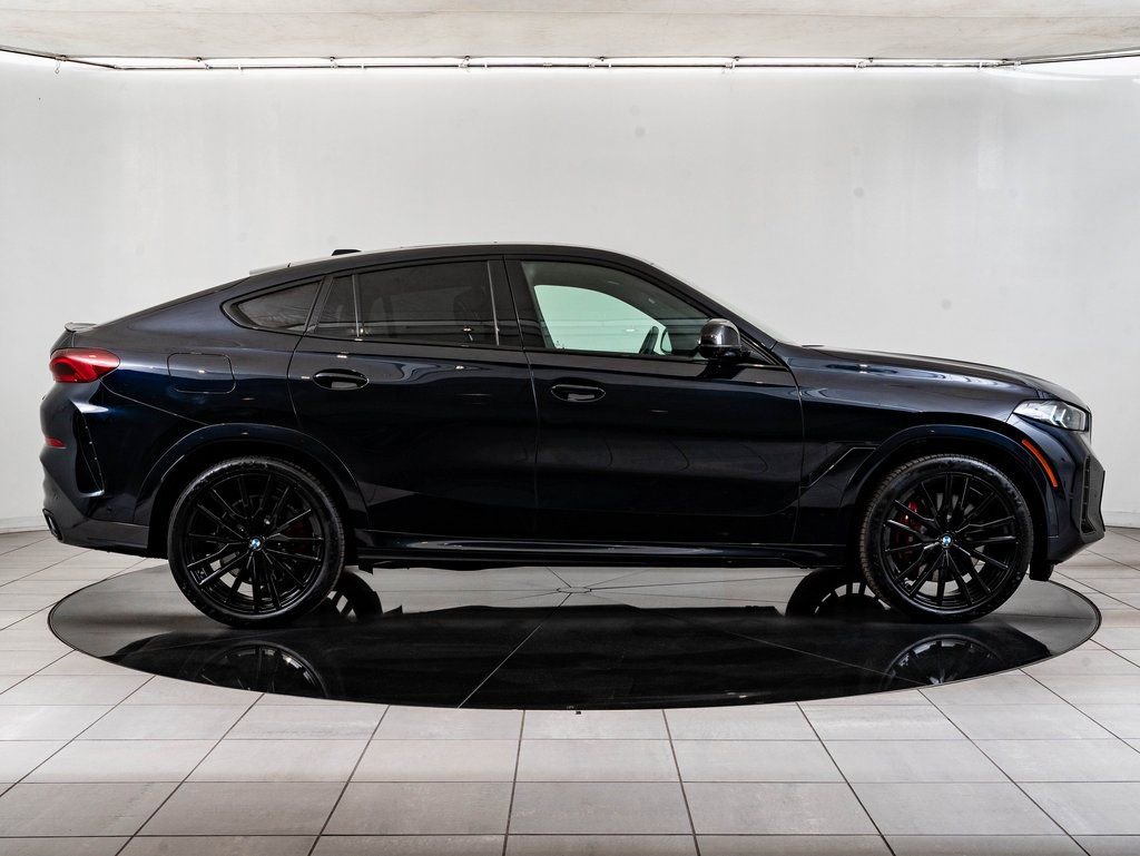 Used 2024 BMW X6 M60i image 11