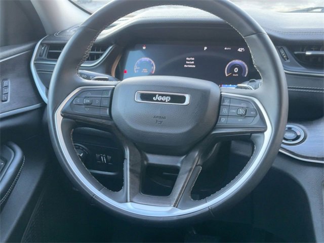 Used 2023 Jeep Grand Cherokee L Limited image 17