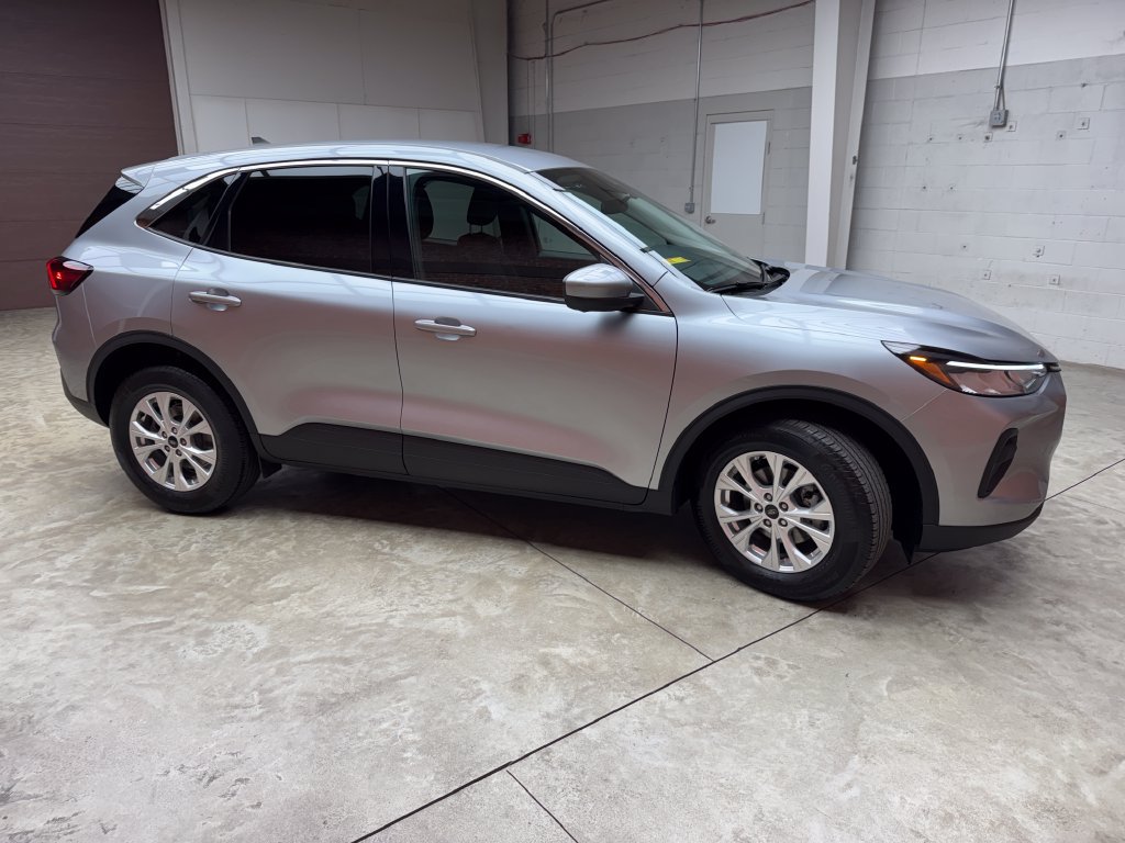 Certified 2023 Ford Escape Active w/ Tech Pack #2 AWD/4WD image 6