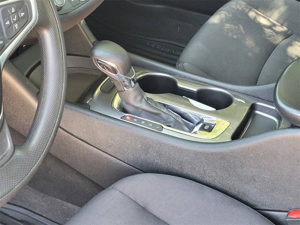 Used 2023 Chevrolet Malibu LS image 24