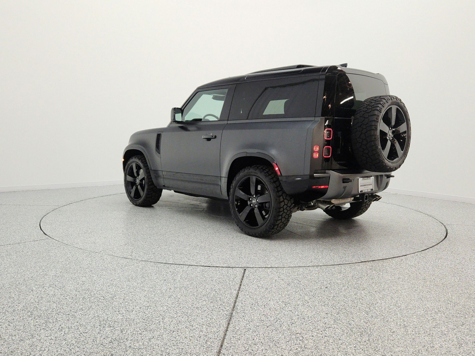 Used 2023 Land Rover Defender 90 Carpathian Edition AWD/4WD image 7