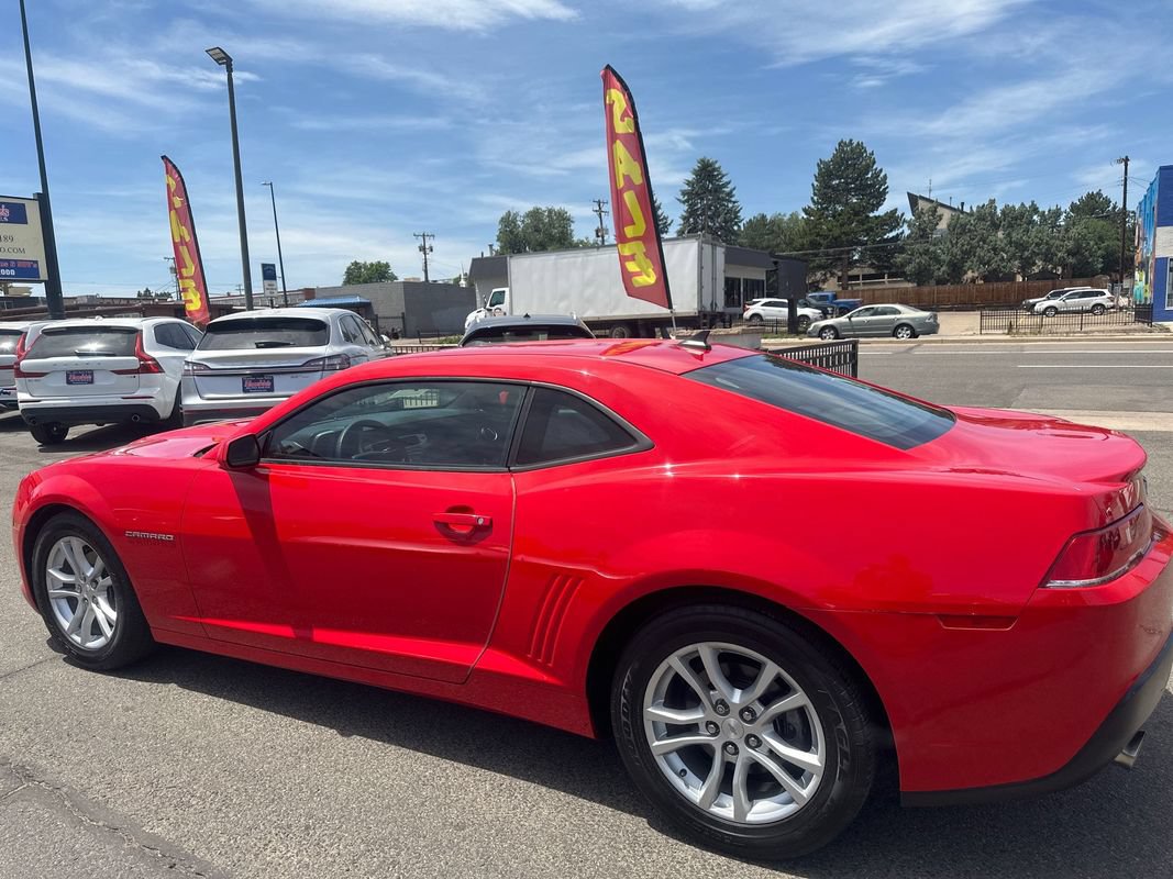 Used 2015 Chevrolet Camaro LS RWD image 11