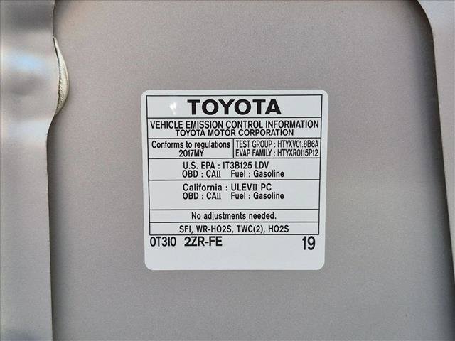 Used 2017 Toyota Corolla LE w/ Carpet Mat Package (TMS) FWD image 24