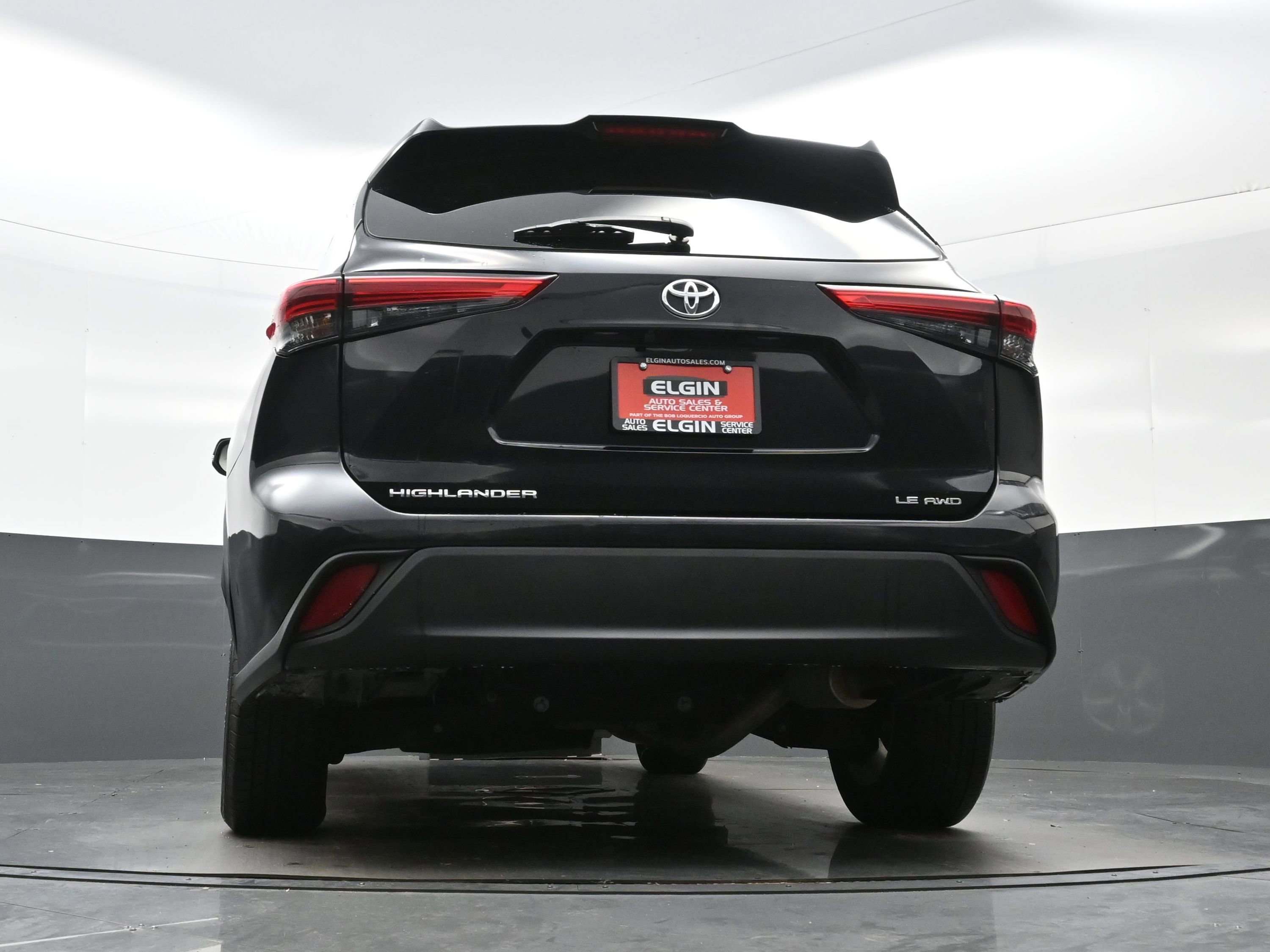 Used 2023 Toyota Highlander LE AWD/4WD image 28