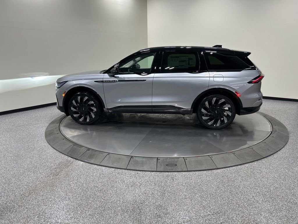 New 2026 Lincoln Nautilus Reserve w/ Jet Appearance Package image 8