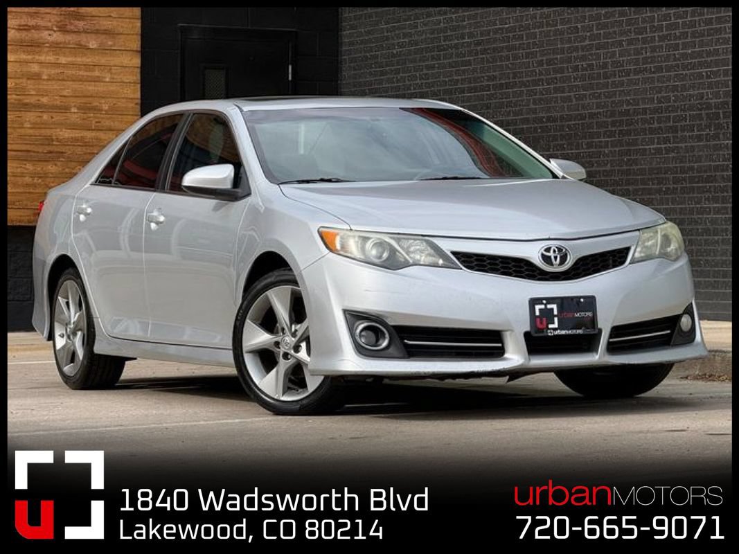 Used 2013 Toyota Camry SE w/ Leather Pkg FWD image 1
