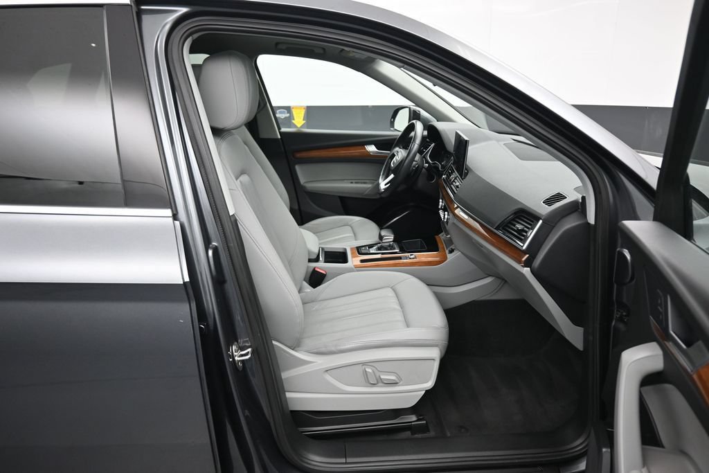 Used 2022 Audi Q5 2.0T Premium AWD/4WD image 45