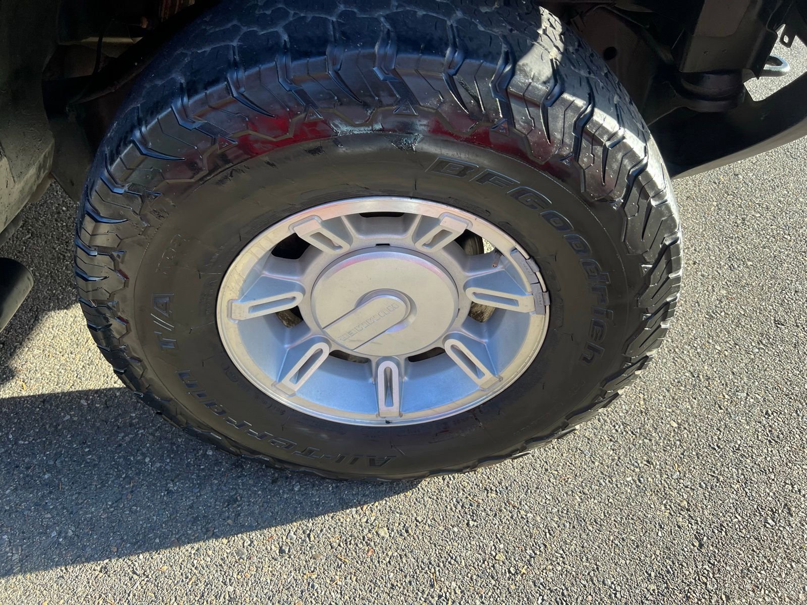 Used 2005 HUMMER H2 w/ Preferred Equipment Group image 14
