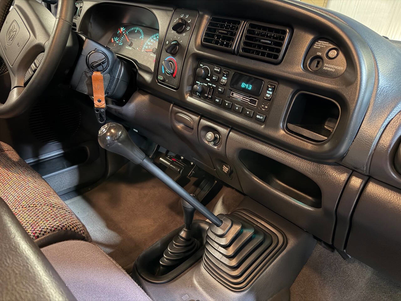 Used 2002 Dodge Ram 2500 Truck 4x4 Quad Cab image 4