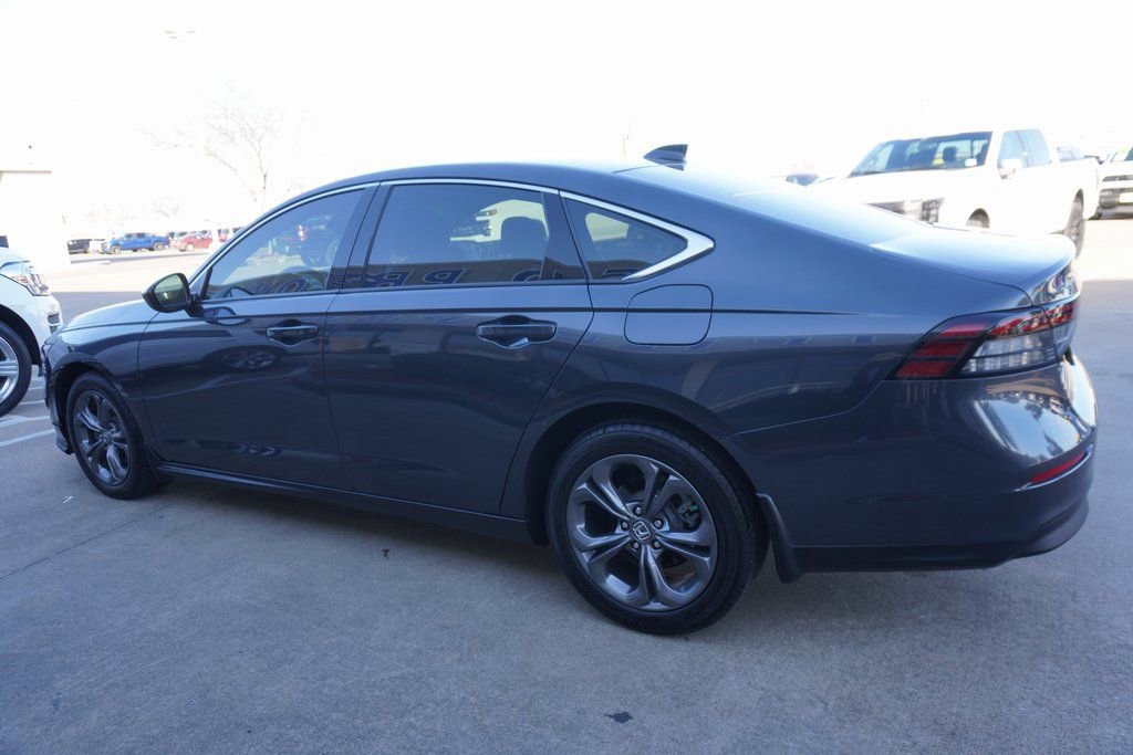 Used 2024 Honda Accord EX image 4