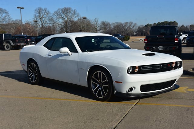 Used 2022 Dodge Challenger R/T w/ Plus Package image 3