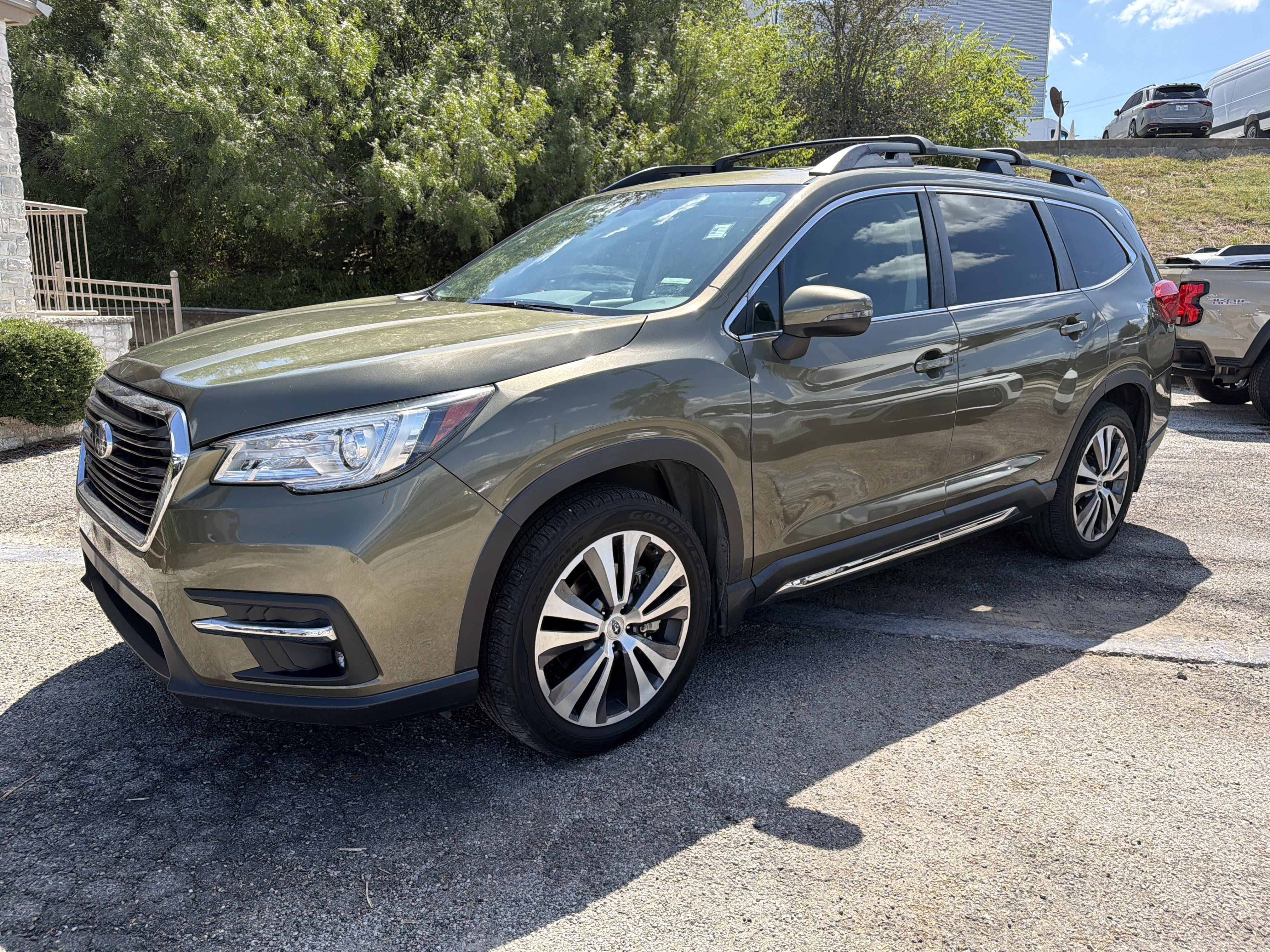 Used 2022 Subaru Ascent Limited w/ Technology Package AWD/4WD image 7