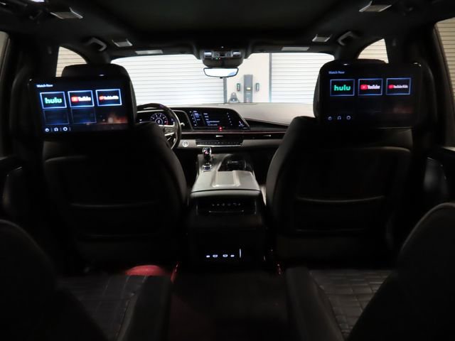 Certified 2024 Cadillac Escalade ESV V w/ LPO, ONYX Package AWD/4WD image 33