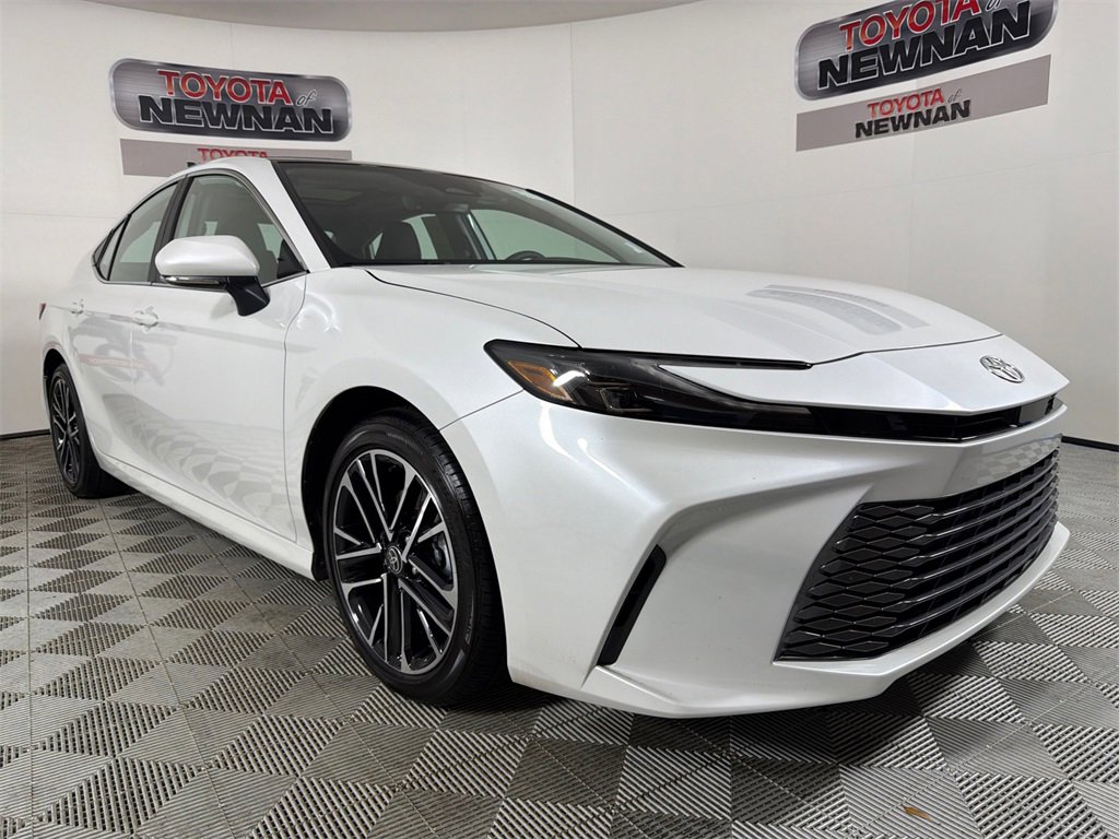 Used 2025 Toyota Camry XLE