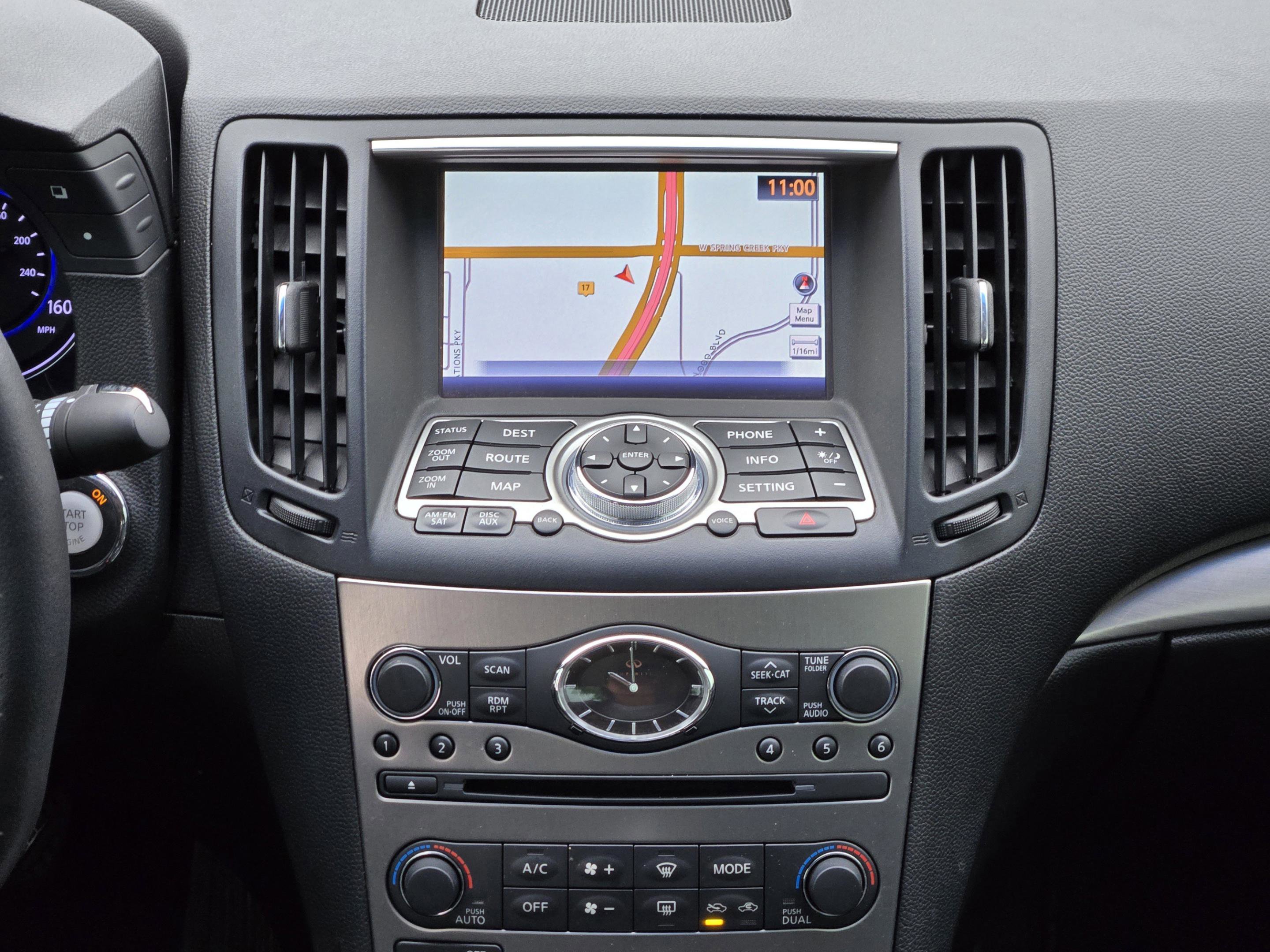 Used 2015 INFINITI Q40 w/ Navigation Package RWD image 12
