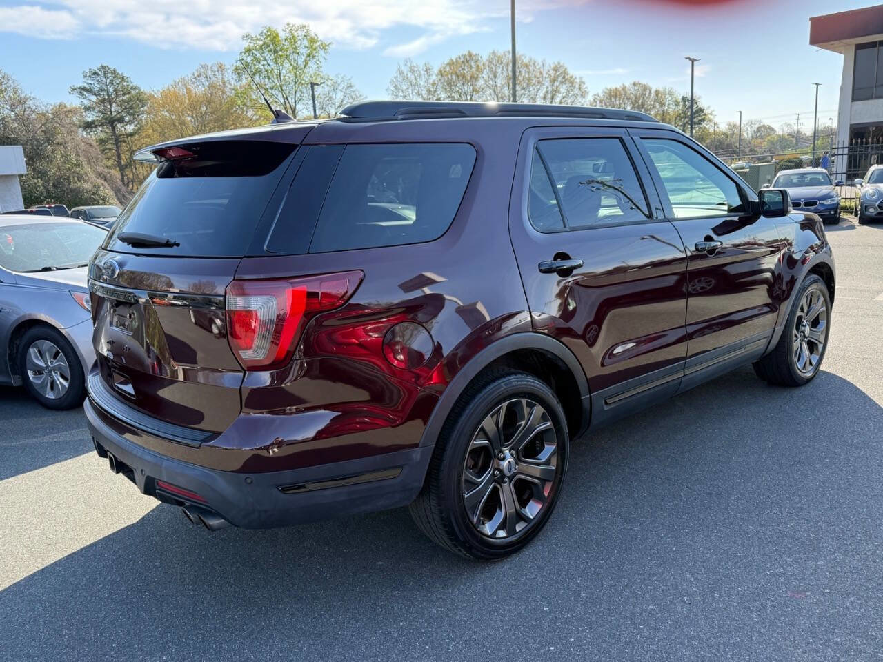 Used 2018 Ford Explorer Sport w/ Equipment Group 401A image 4