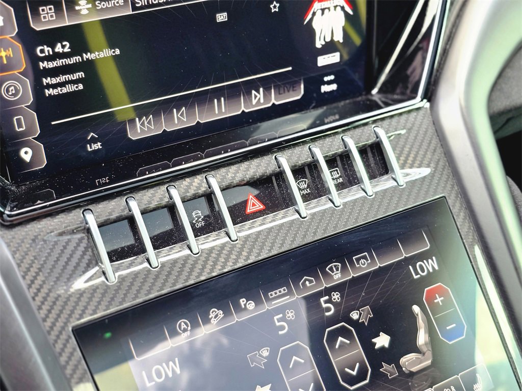 Used 2024 Lamborghini Urus Performante image 30