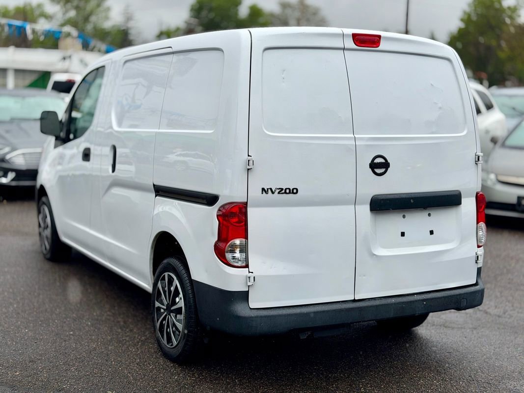 Used 2018 Nissan NV200 S FWD image 3