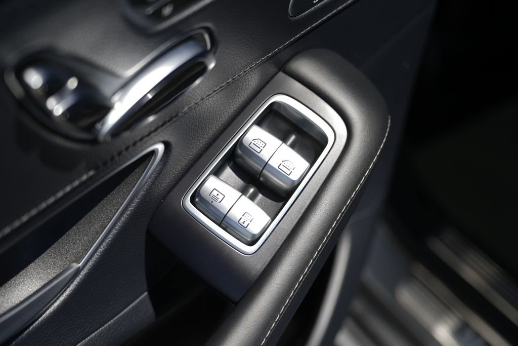 Used 2015 Mercedes-Benz S 550 Sedan image 33