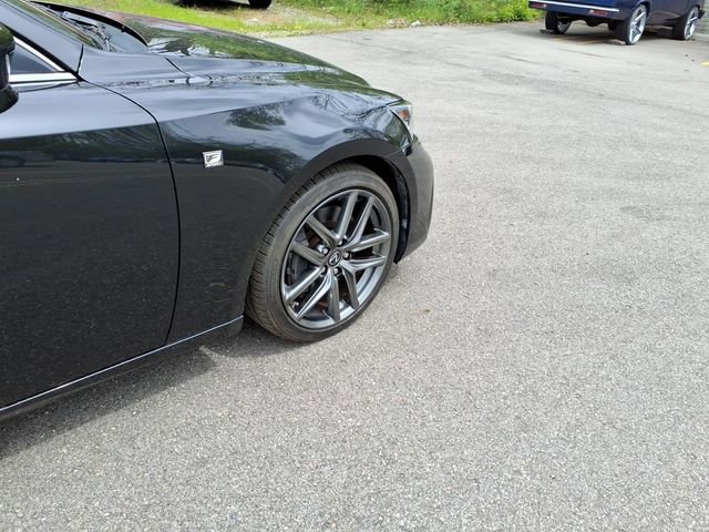 Used 2017 Lexus IS 200t F Sport w/ F Sport Package RWD image 11