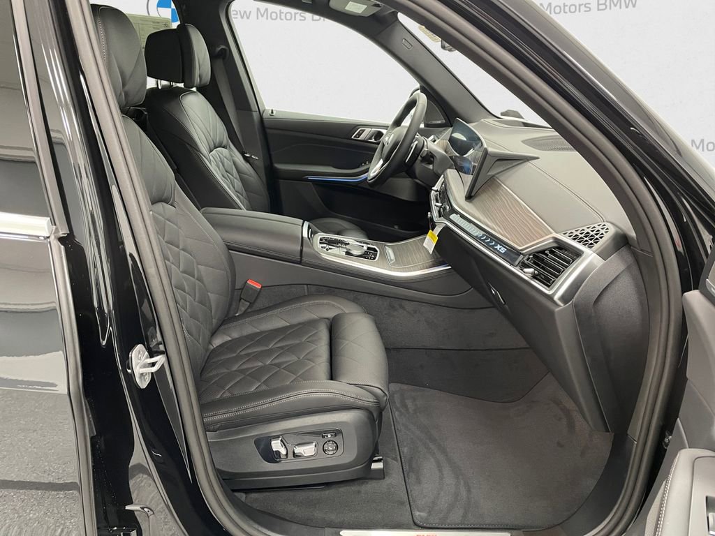 New 2026 BMW X5 xDrive50e AWD/4WD image 13