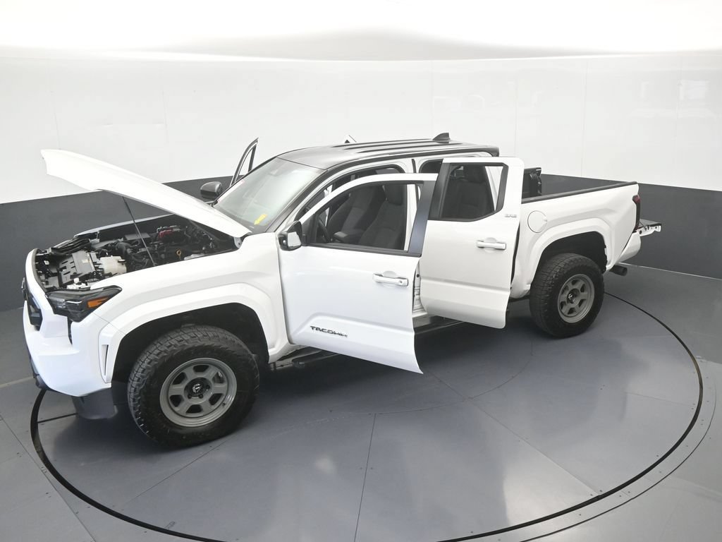 Used 2025 Toyota Tacoma SR5 AWD/4WD image 63