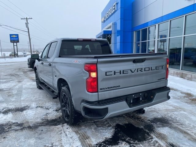 Used 2023 Chevrolet Silverado 1500 Custom image 3