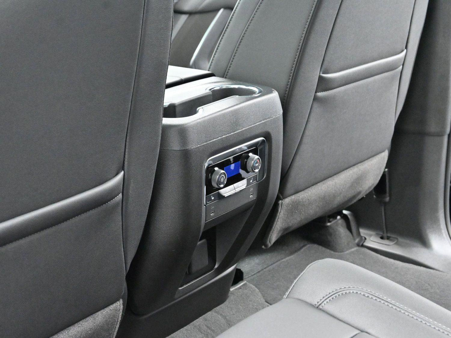 Used 2025 Chevrolet Tahoe Z71 w/ Z71 Off-Road Package image 34