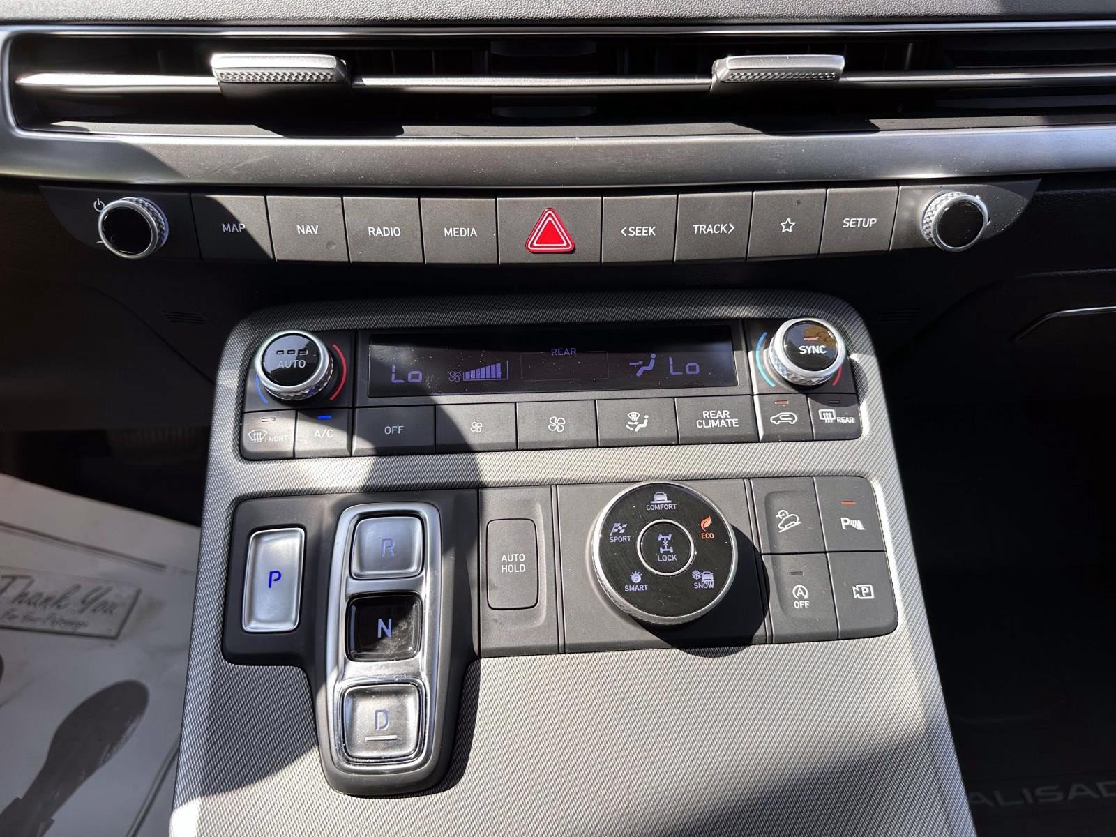 Used 2025 Hyundai Palisade SE AWD/4WD image 25