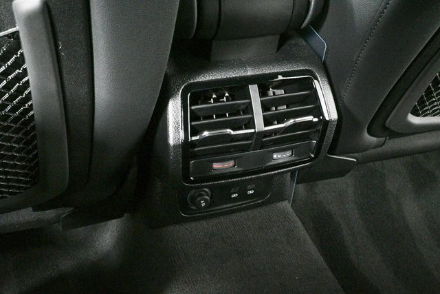 New 2025 Audi Q3 2.0T Premium image 19