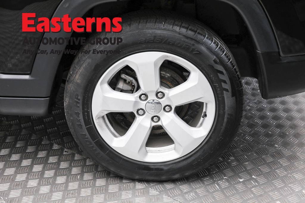 Used 2019 Jeep Compass Latitude w/ Cold Weather Group image 8