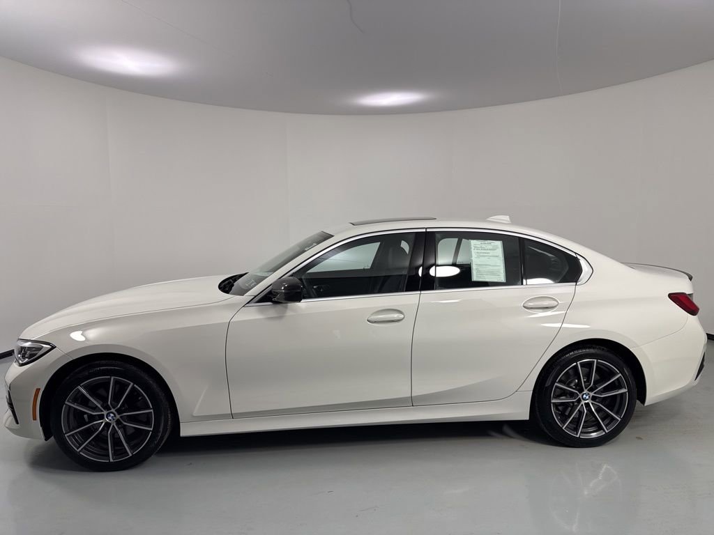 Used 2019 BMW 330i xDrive Sedan w/ Premium Package image 4
