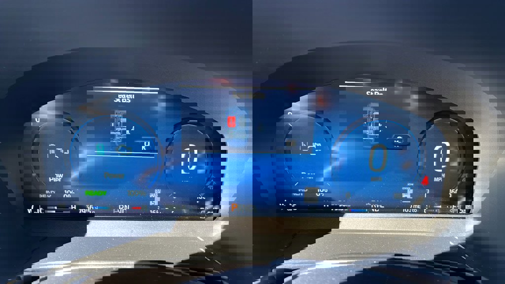 Used 2025 Ford Escape Platinum image 12