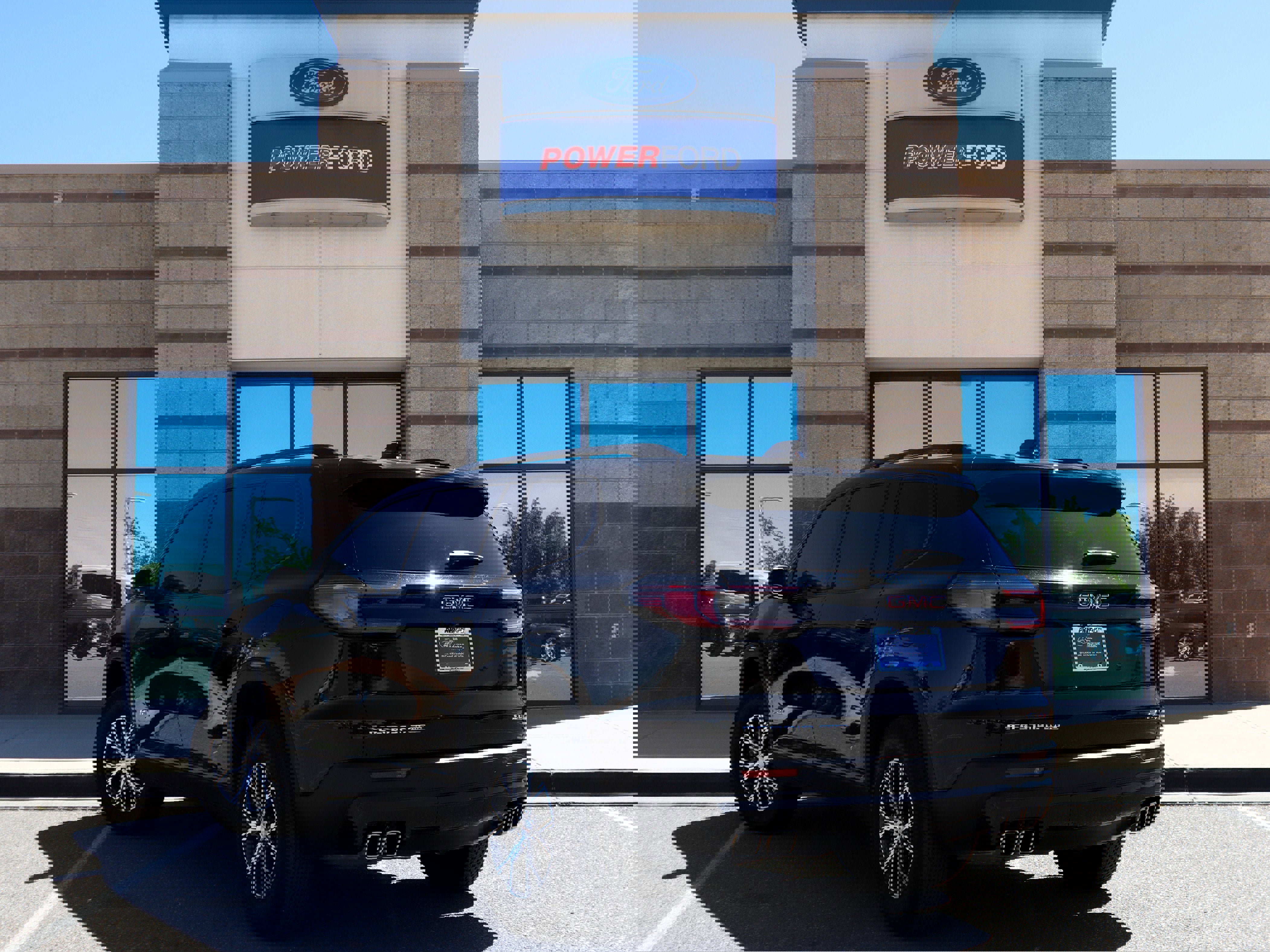 Used 2024 GMC Acadia AT4 w/ Luxury Package AWD/4WD image 8