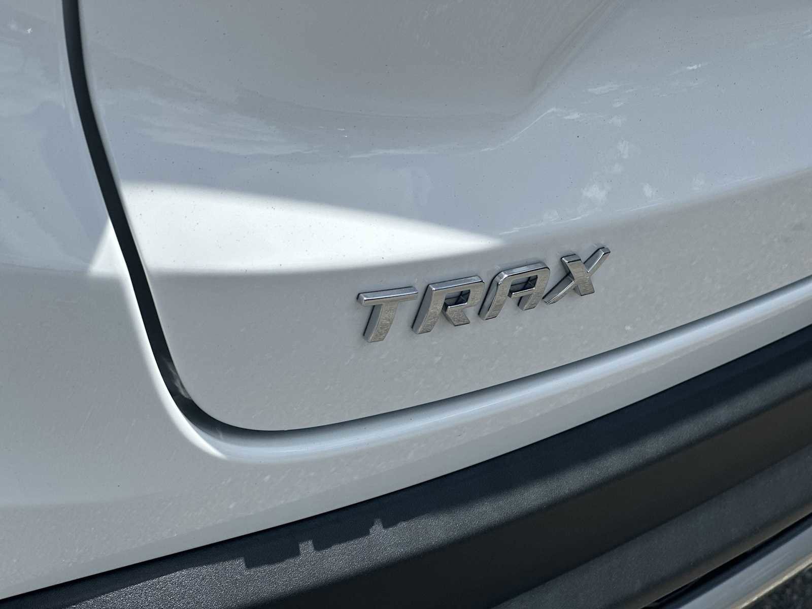 Used 2024 Chevrolet Trax LT w/ Driver Confidence Package FWD image 19
