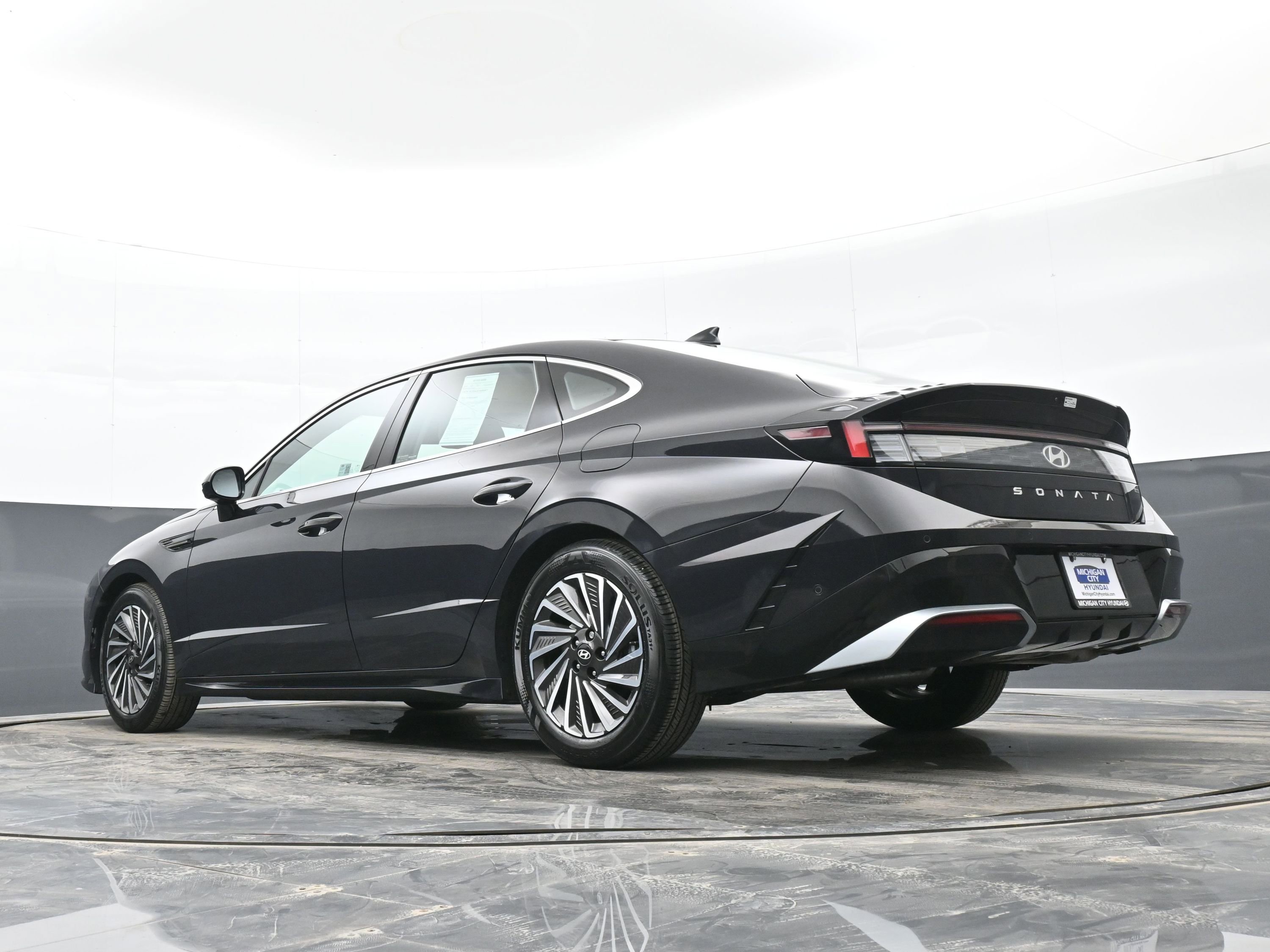 Certified 2025 Hyundai Sonata Limited image 42