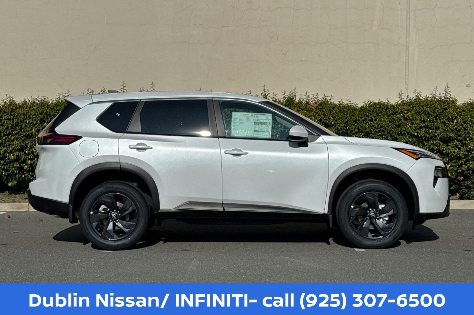 New 2026 Nissan Rogue SV w/ Cold Weather Package FWD image 3